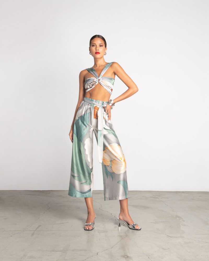 Leef Crop Top