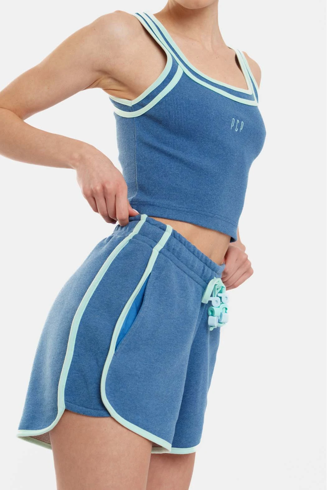 Γυναικείο Rib Αμάνικο Crop Top με κέντημα Niki Rank - Vienna - Image 3